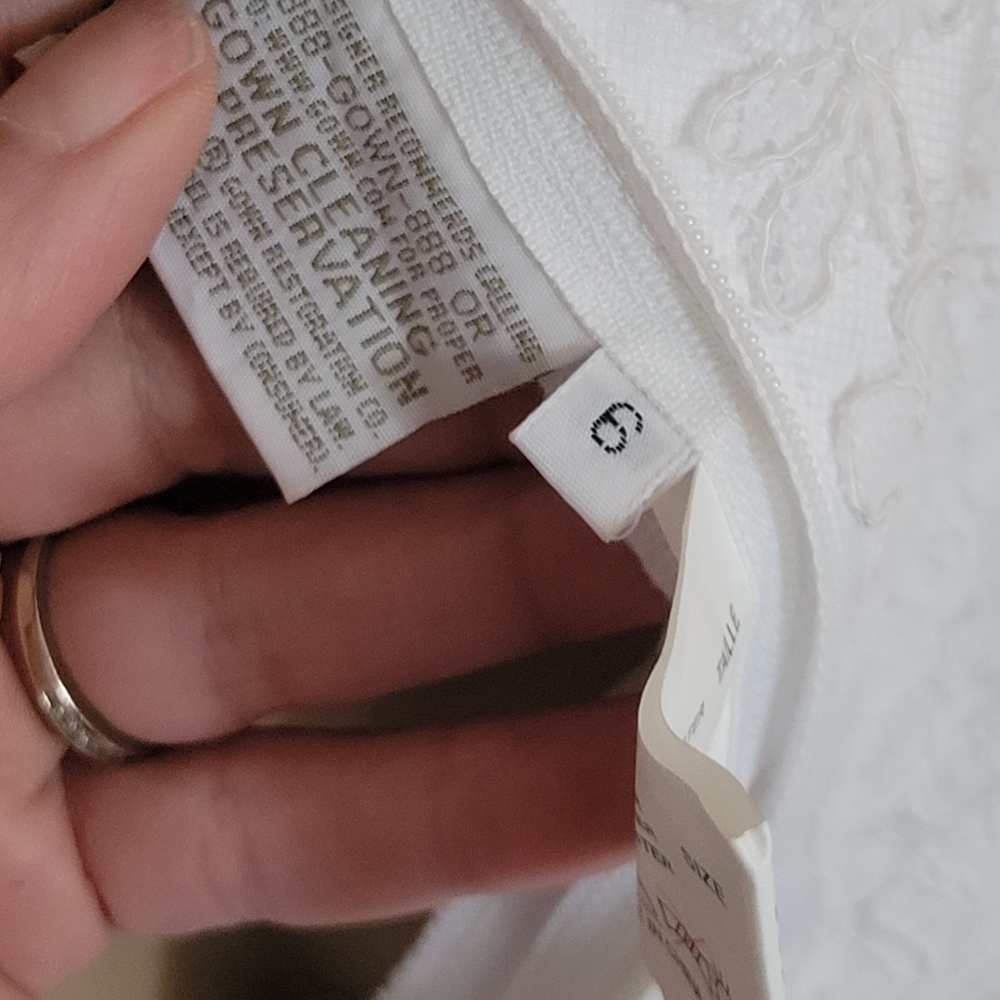 White DaVinci Dress Size 6 Style #50236 - Picture 14 of 16